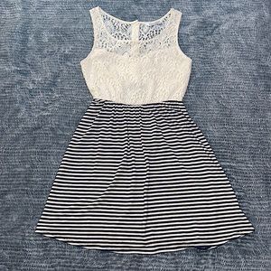 Sleeveless dress